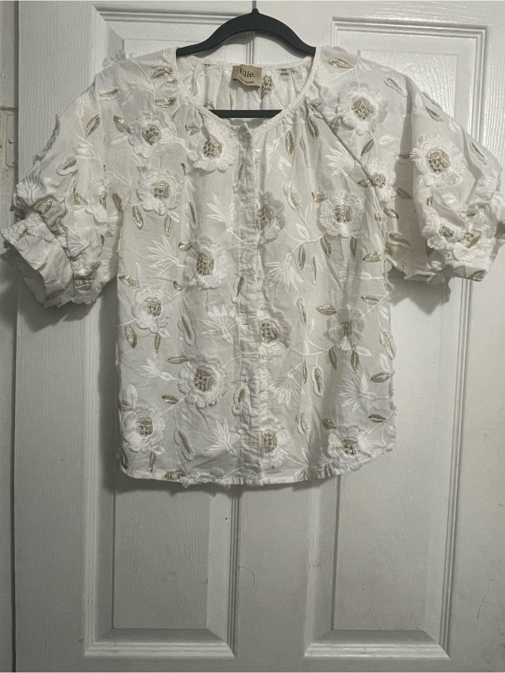 Elie Tahari White Floral Embroidered Puff-Sleeve Blouse with Gold Accents